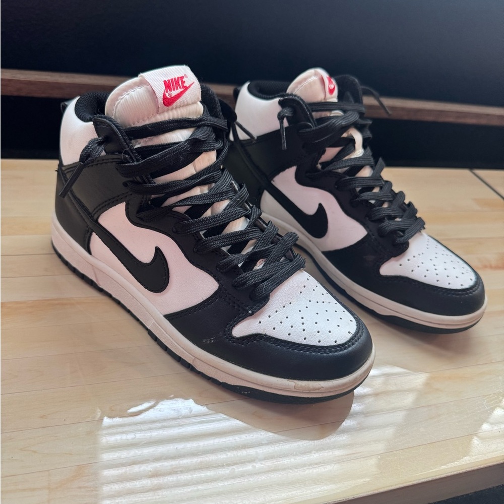 Nike Panda Dunk Black and White High-Tops 6.5